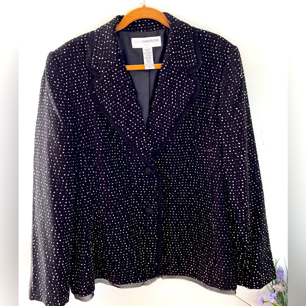 Sag Harbor Black and White Speckled Blazer